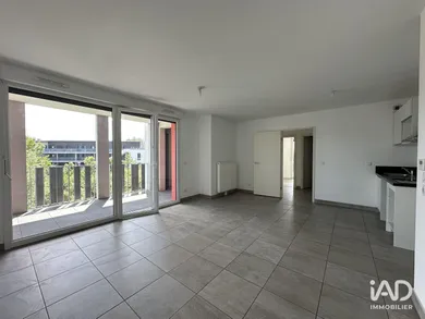 Apartment in VILLENAVE-D'ORNON (33140)