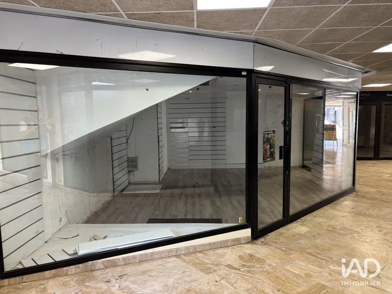 Local commercial 18 m² · à Compiègne · 18 m² · 52 000 €
