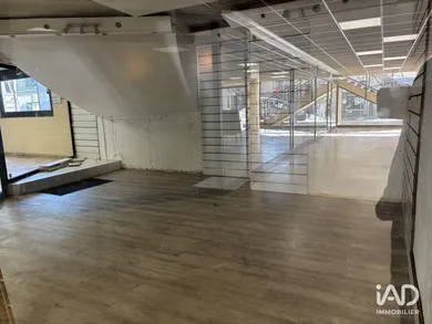 Commercial in COMPIÈGNE (60200)