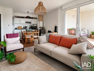 Apartment in VILLENAVE-D'ORNON (33140)