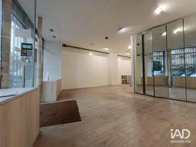 Boutique/Local commercial à SURESNES (92150)