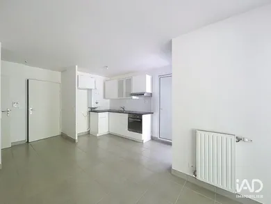 Apartment in MAREIL-MARLY (78750)