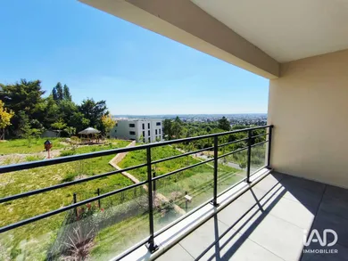 Appartement à CHENNEVIÈRES-SUR-MARNE (94430)