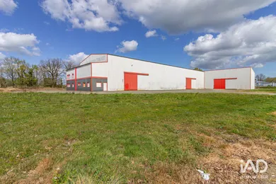 Local d’activité à AIZENAY (85190)