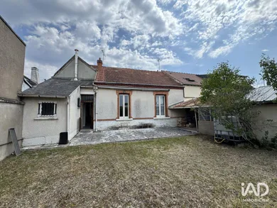 House in FLEURY-LES-AUBRAIS (45400)