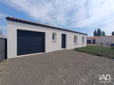 House in ANGLES (85750)