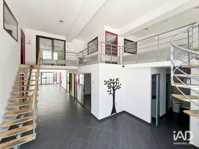 Bureaux à BAGNOLS-SUR-CÈZE (30200)