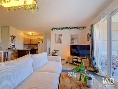 Appartement à SAINT-JULIEN-EN-GENEVOIS (74160)