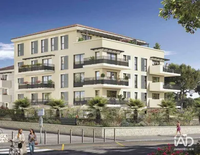 Apartment in LA CIOTAT (13600)