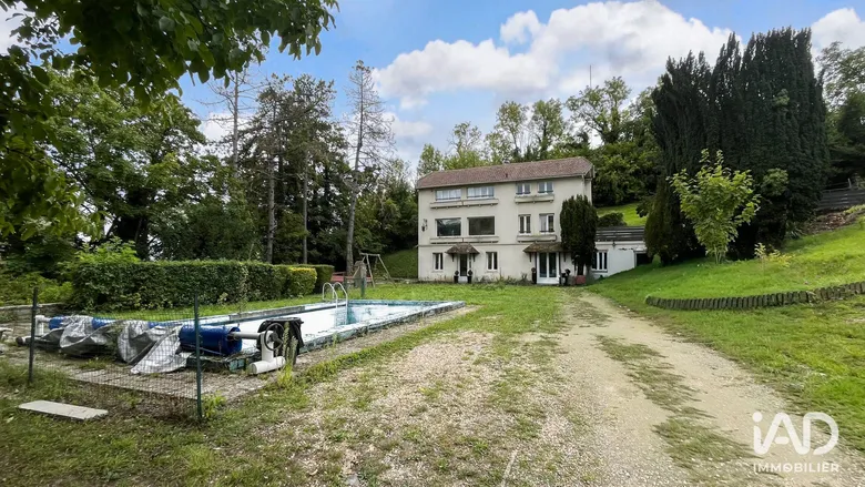 Maison 8 pièces 213 m² · à Gommecourt · 213 m² · 390 000 €