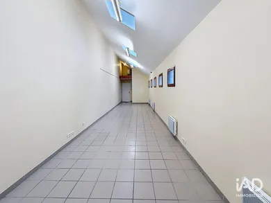 Boutique/Local commercial à MARLY-LE-ROI (78160)
