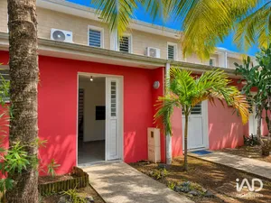 Appartement à LES TROIS-ÎLETS (97229)