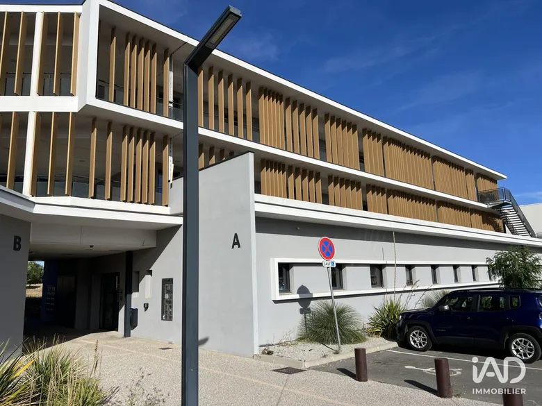 Local commercial 200 m² · à Béziers · 200 m² · 4 920 €