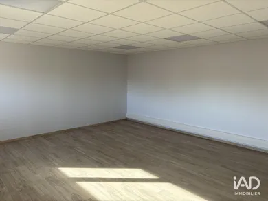 Bureaux à LA TOUR-DE-SALVAGNY (69890)