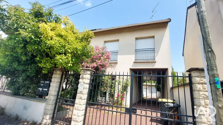 Appartement 3 pièces 47 m² · à Saint-Denis · 47 m² · 916 €