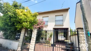 Appartement à SAINT-DENIS (93200)