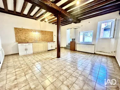 Appartement à SENS (89100)