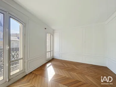 Appartement à PARIS (75004)