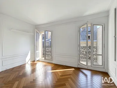 Appartement à PARIS (75004)