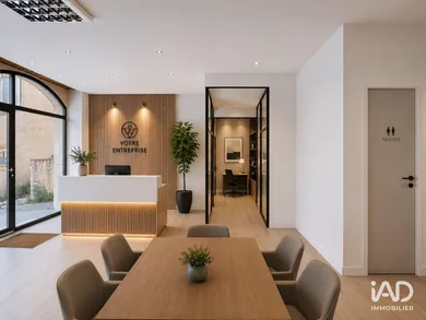Office in MONTAUROUX (83440)