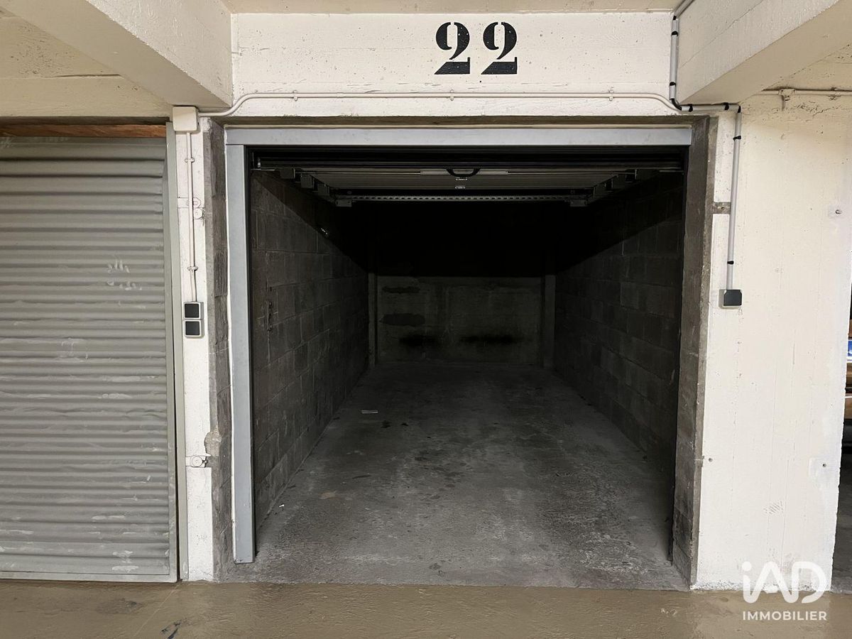 Parking de 11 m² à PARIS (75007)