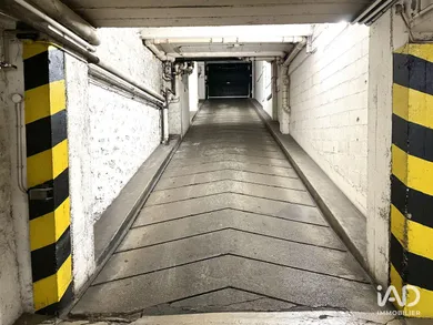 Parking à PARIS (75007)