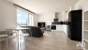 Apartment in JOUÉ-LÈS-TOURS (37300)