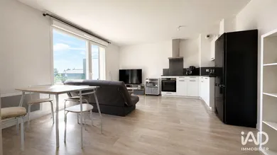 Apartment in JOUÉ-LÈS-TOURS (37300)