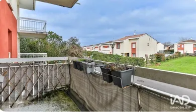 Appartement à BELIN-BÉLIET (33830)