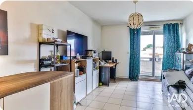 Appartement à BELIN-BÉLIET (33830)