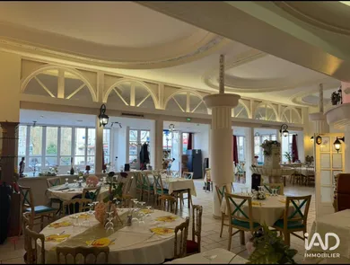 Restaurant à MONTMORENCY (95160)