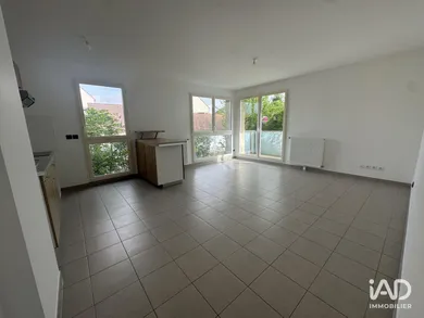Appartement à CHANTELOUP-EN-BRIE (77600)