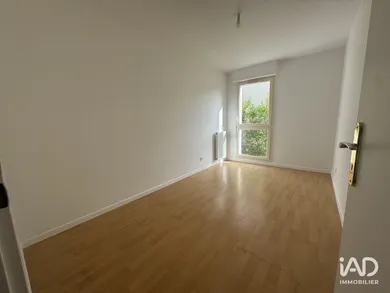 Appartement à CHANTELOUP-EN-BRIE (77600)