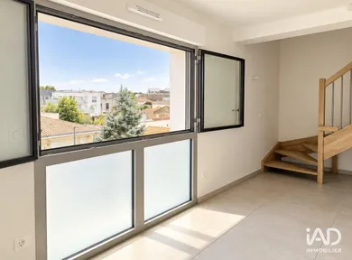 Appartement à LA ROCHELLE (17000)