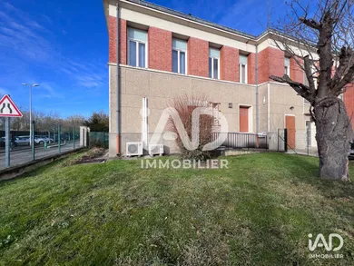 Boutique/Local commercial à TOURNAN-EN-BRIE (77220)