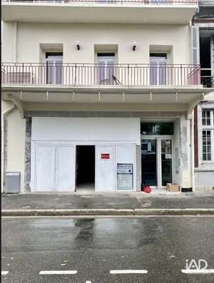 Boutique/Local commercial à BAGNÈRES-DE-BIGORRE (65200)