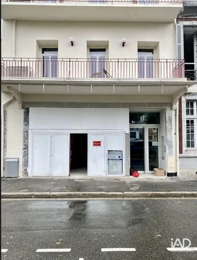 Commercial in BAGNÈRES-DE-BIGORRE (65200)