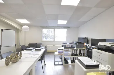 Bureaux à NÎMES (30900)
