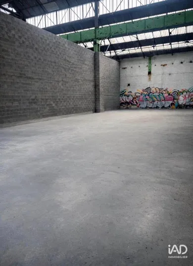 Warehouse in WINGLES (62410)