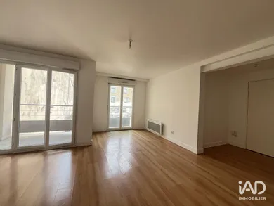 Appartement à BORDEAUX (33000)