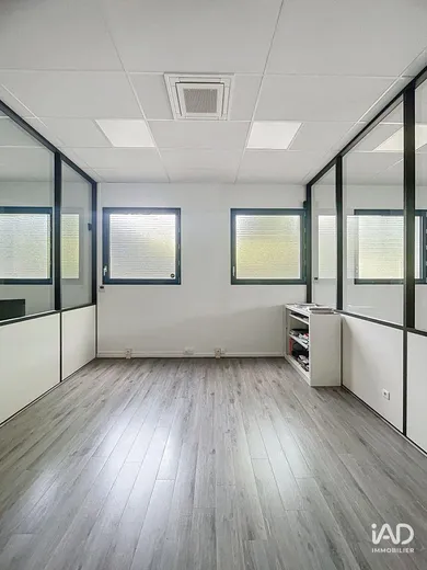 Bureaux à LIMONEST (69760)