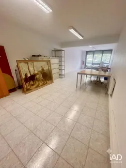 Office in LA CHAPELLE-SAINT-LUC (10600)