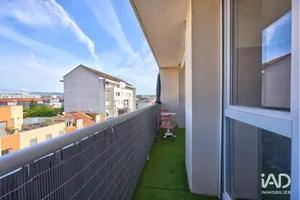 Apartment in VILLEURBANNE (69100)