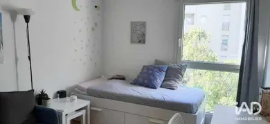 Appartement à COURBEVOIE (92400)