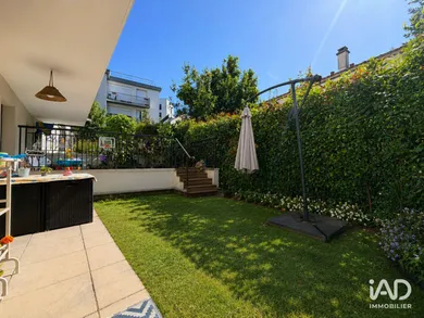 Appartement à BOIS-COLOMBES (92270)