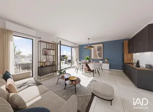 Triplex à SIX-FOURS-LES-PLAGES (83140)