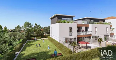 Triplex à SIX-FOURS-LES-PLAGES (83140)