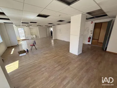 Boutique/Local commercial à FRÉJUS (83600)