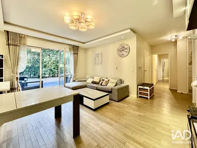 Appartement à ISSY-LES-MOULINEAUX (92130)