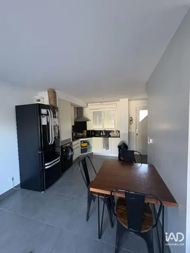 Appartement à USSY-SUR-MARNE (77260)